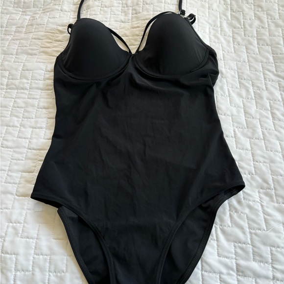 Marlies Dekkers Swimsuit - Picture 2 of 10